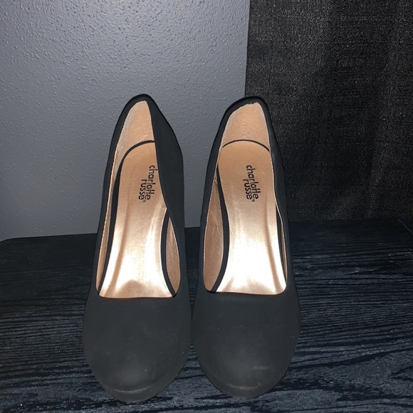 Black suede pumps - Picture 3 of 4